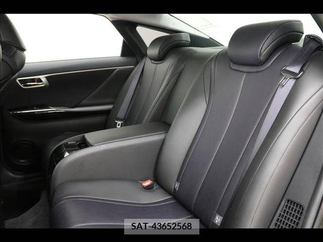 Toyota Mirai 2019-06 328758-18