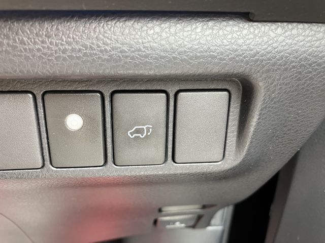 Toyota HARRIER 2016-11 16473-17