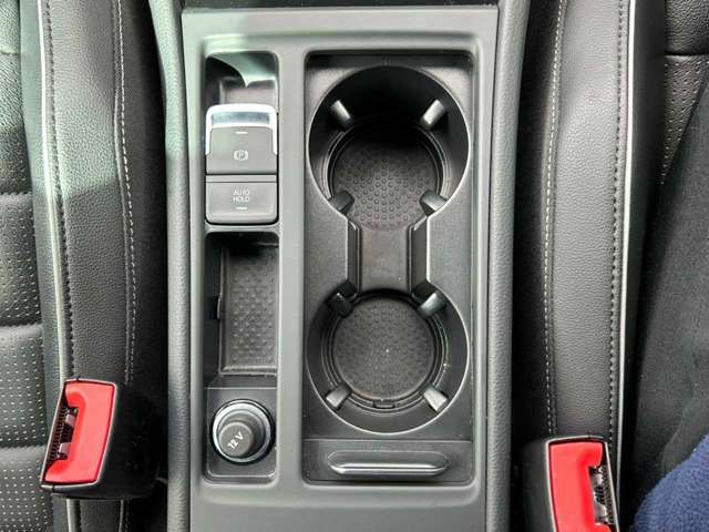 VolksWagen GOLF R 2019-06 194392-9
