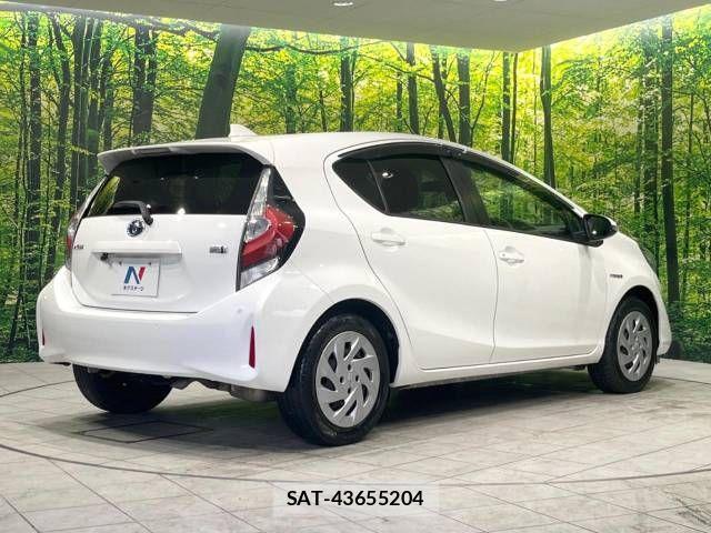 Toyota AQUA 2019-08 423775-17