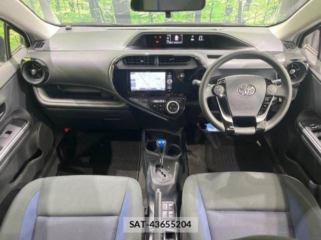 Toyota AQUA 2019-08 423775-1