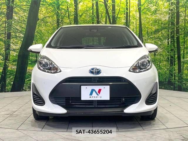 Toyota AQUA 2019-08 423775-14