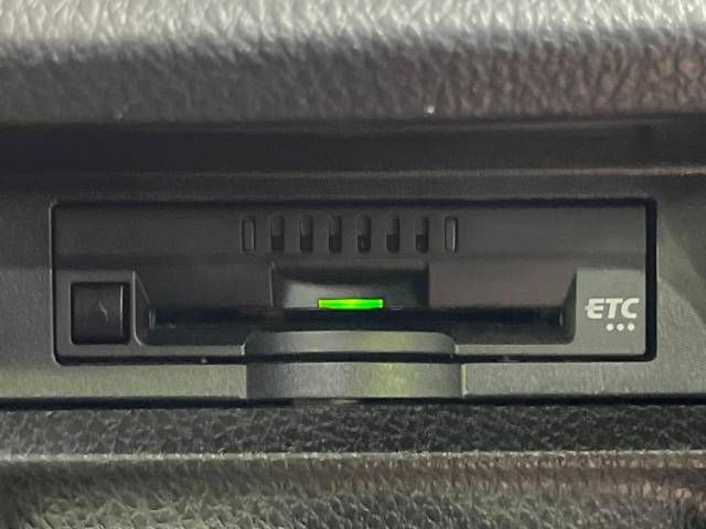 Toyota VOXY 2018-09 24189-7