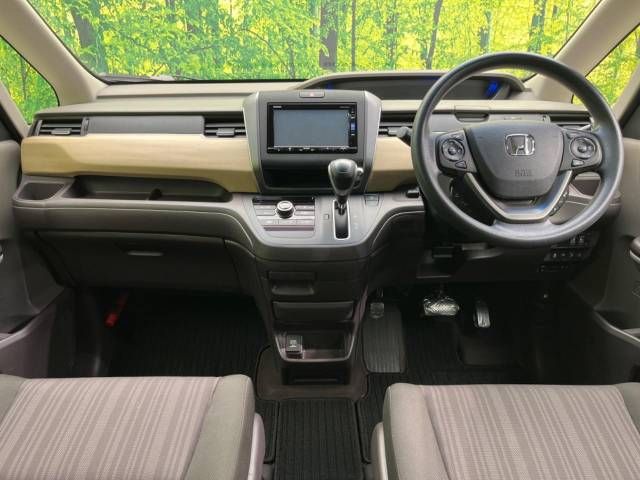Honda FREED 2018-05 17617-1