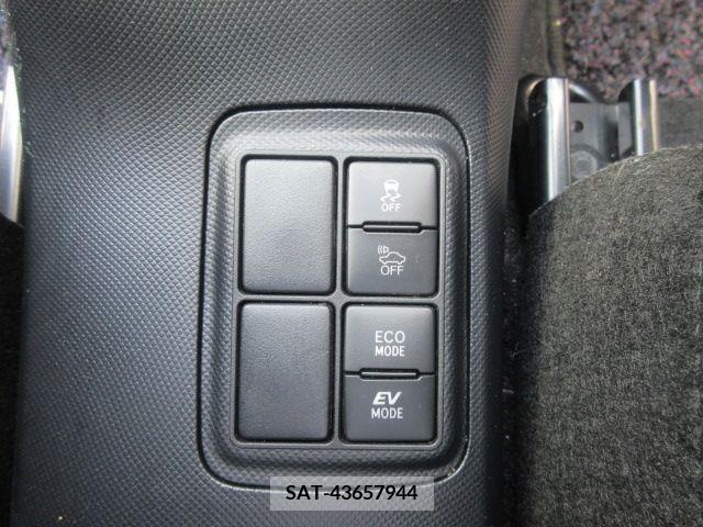 Toyota AQUA 2019-03 292330-14
