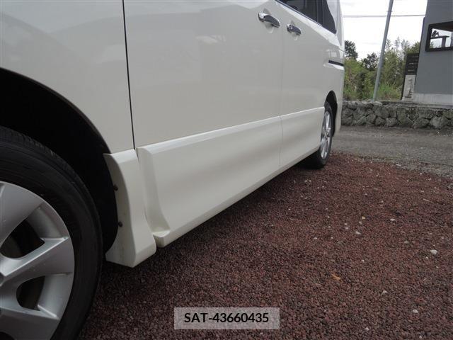 Nissan SERENA 2011-10 284215-6