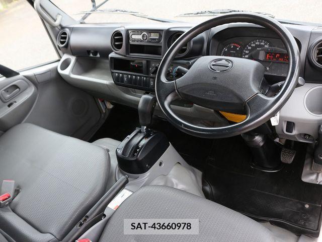 Hino DUTRO 2018-01 267711-18