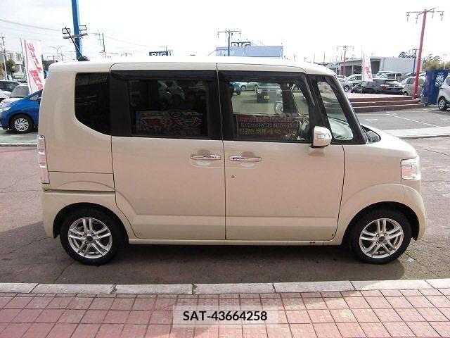 Honda N BOX 2016-03 333814-13