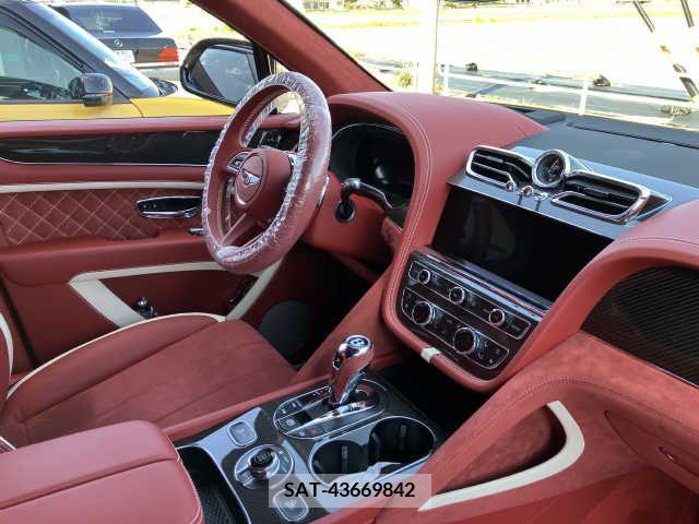 Bentley BENTAYGA 2022-11 293361-1