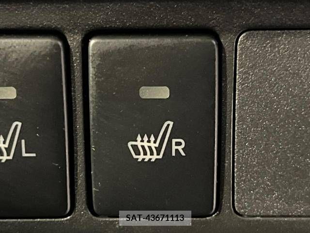 Toyota ROOMY 2021-11 378383-7