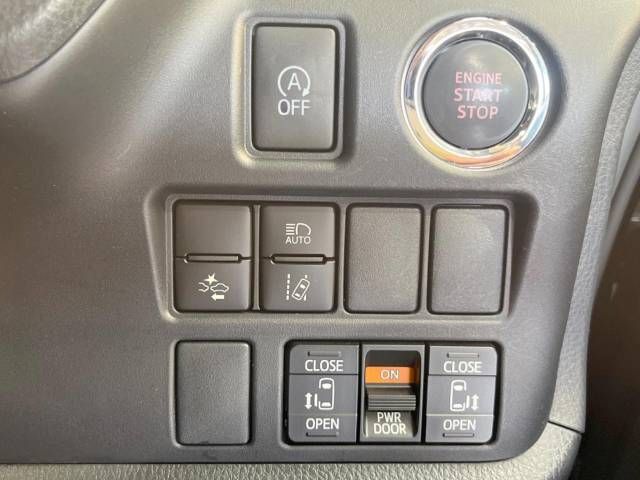 Toyota VOXY 2018-11 5507-6
