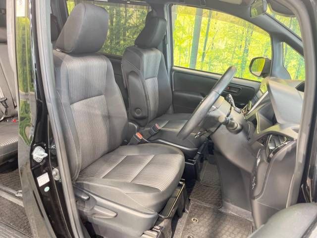 Toyota VOXY 2018-11 5507-8