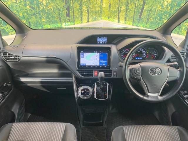 Toyota VOXY 2018-11 5507-1