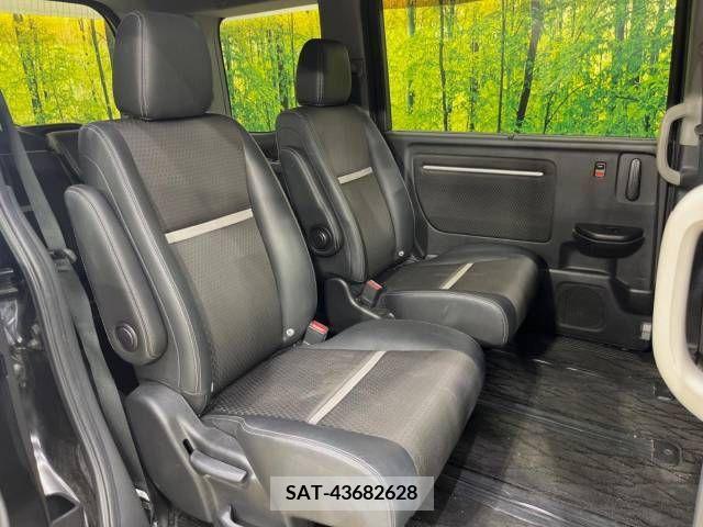 Honda STEP WGN 2018-03 368814-9