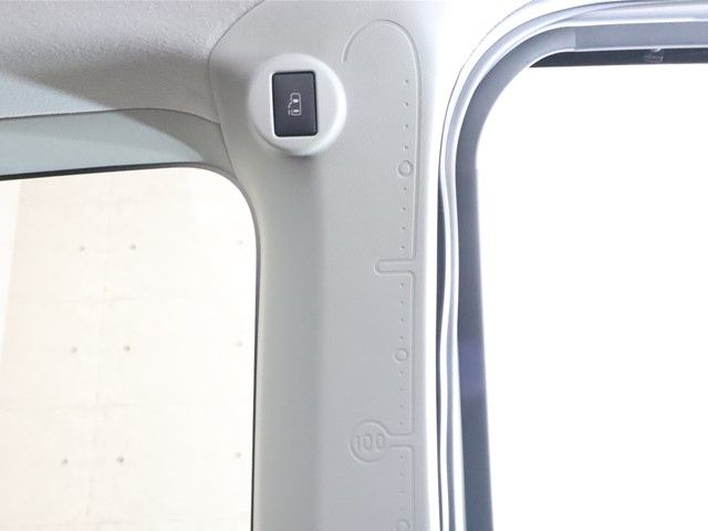 Toyota SPADE 2015-04 16083-8