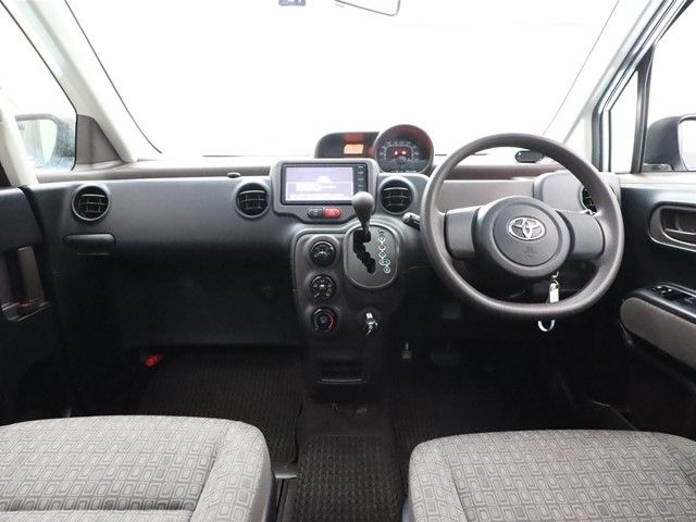 Toyota SPADE 2015-04 16083-2
