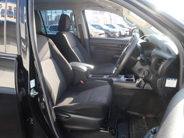 Toyota HILUX 2021-03 16777-7