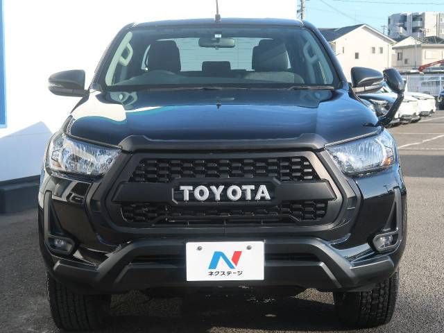 Toyota HILUX 2021-03 16777-13