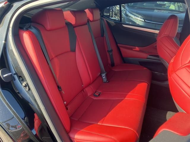 Lexus ES 2019-02 181723-27