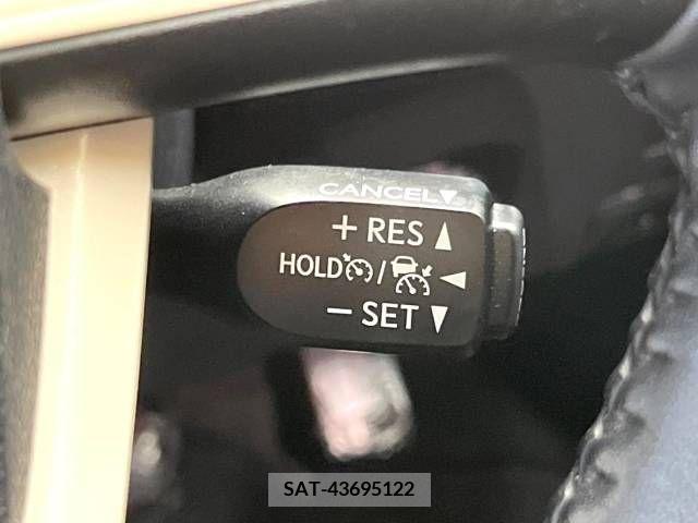 Toyota PRIUS 2016-09 211686-4