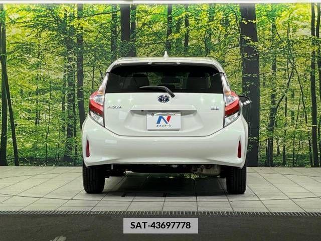 Toyota AQUA 2017-08 342903-15