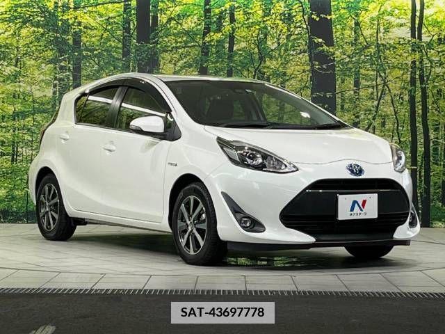Toyota AQUA 2017-08 342903-16