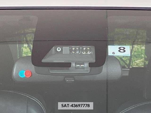 Toyota AQUA 2017-08 342903-2