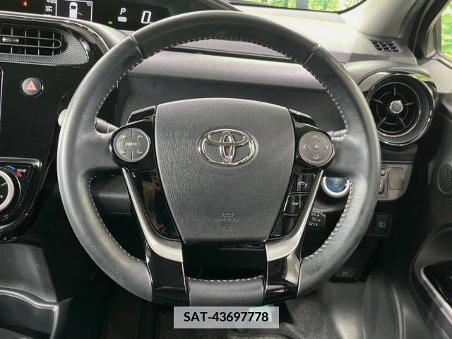 Toyota AQUA 2017-08 342903-11