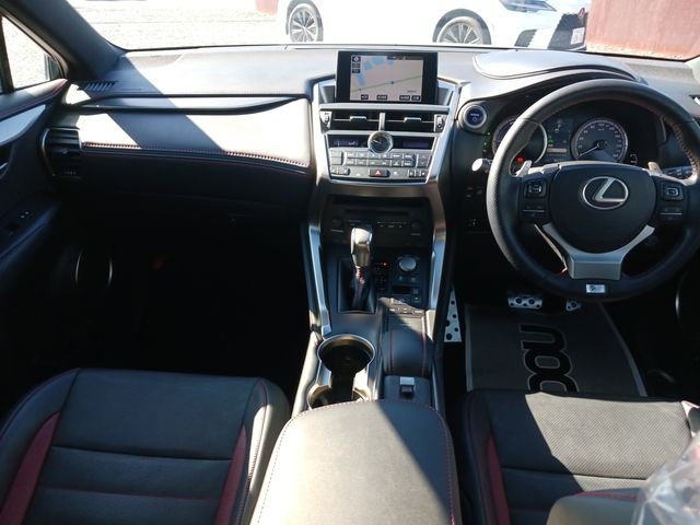 Lexus NX 2017-02 25439-8