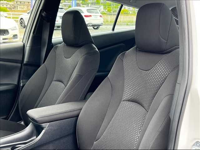 Toyota PRIUS 2019-03 2917-13