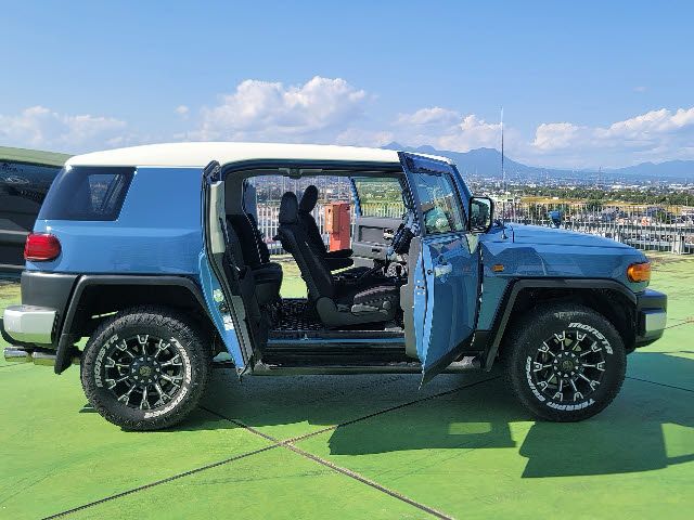 Toyota FJ CRUISER 2013-06 10576-14