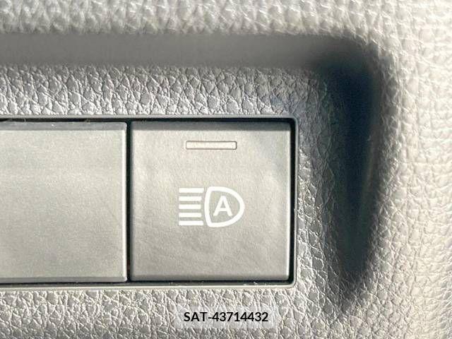 Toyota RAV4 2023-04 208217-6