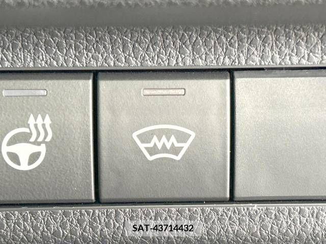 Toyota RAV4 2023-04 208217-5