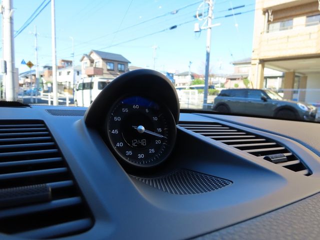Porsche 911 2019-12 27484-14