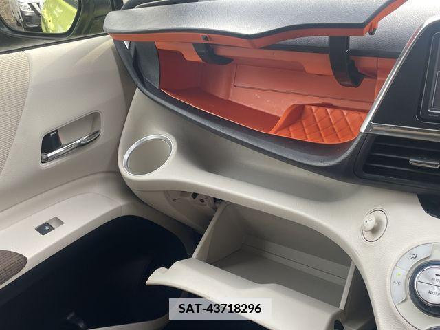 Toyota SIENTA 2015-07 368229-17