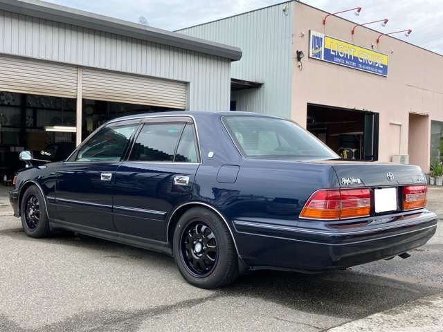 Toyota CROWN SEDAN 1999-05 13680-5