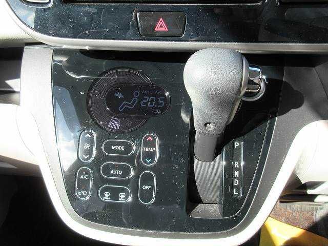 Nissan DAYZ ROOX 2018-10 28572-8