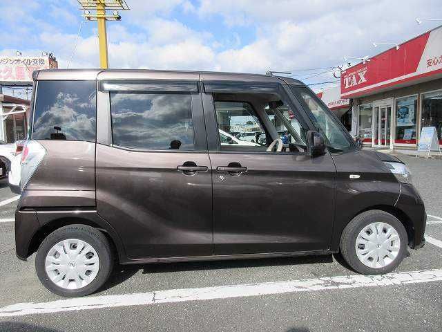 Nissan DAYZ ROOX 2018-10 28572-16