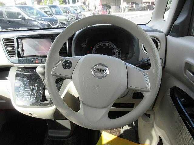 Nissan DAYZ ROOX 2018-10 28572-3