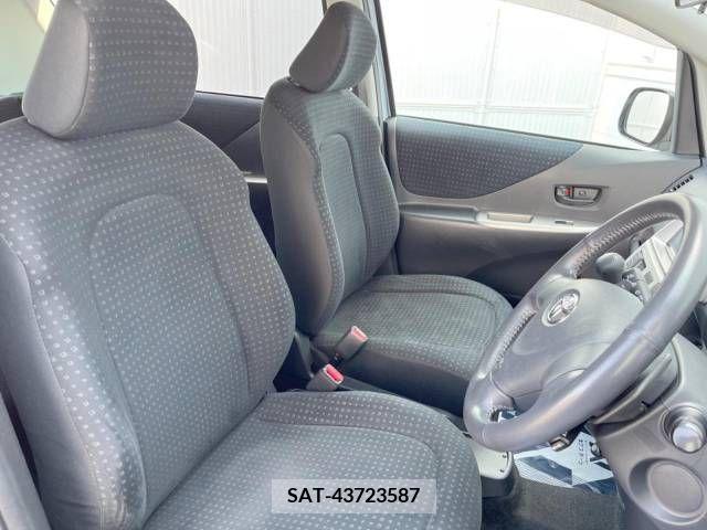 Toyota RACTIS 2009-06 282643-8