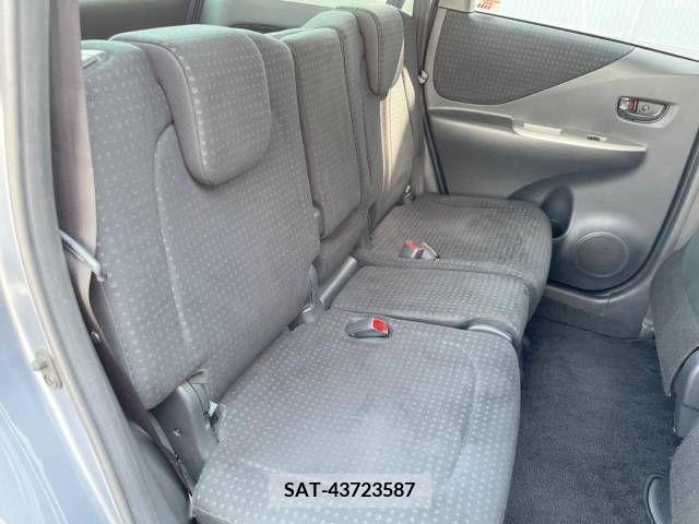 Toyota RACTIS 2009-06 282643-9