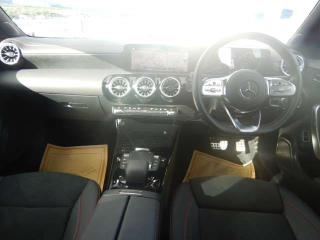 Mercedes Benz CLA-CLASS 2022-10 21516-1