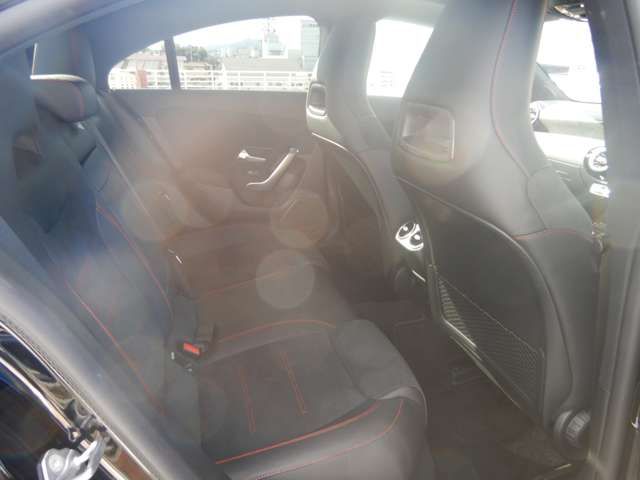 Mercedes Benz CLA-CLASS 2022-10 21516-26