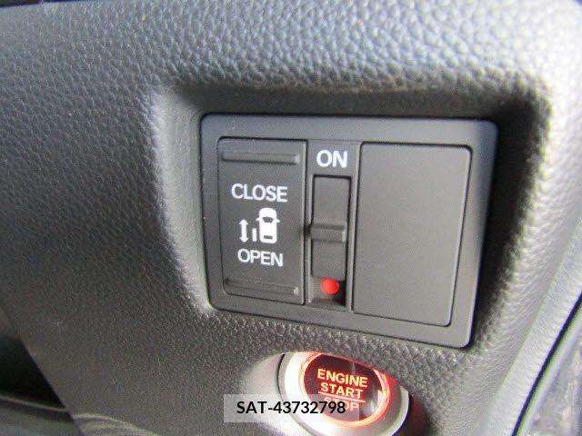 Honda N BOX CUSTOM 2019-02 210884-10