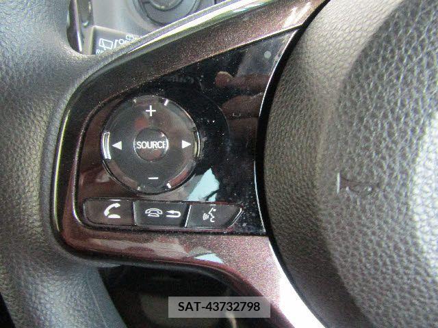 Honda N BOX CUSTOM 2019-02 210884-15
