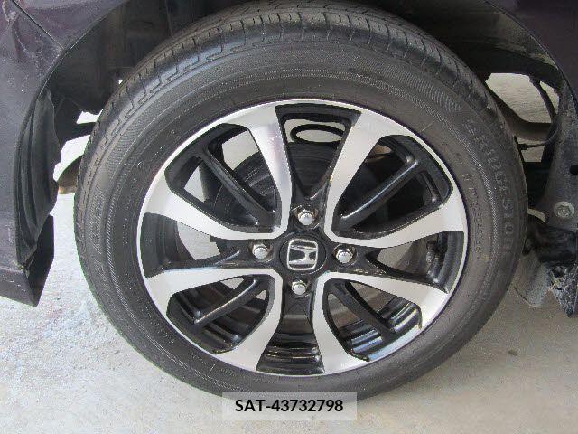 Honda N BOX CUSTOM 2019-02 210884-26