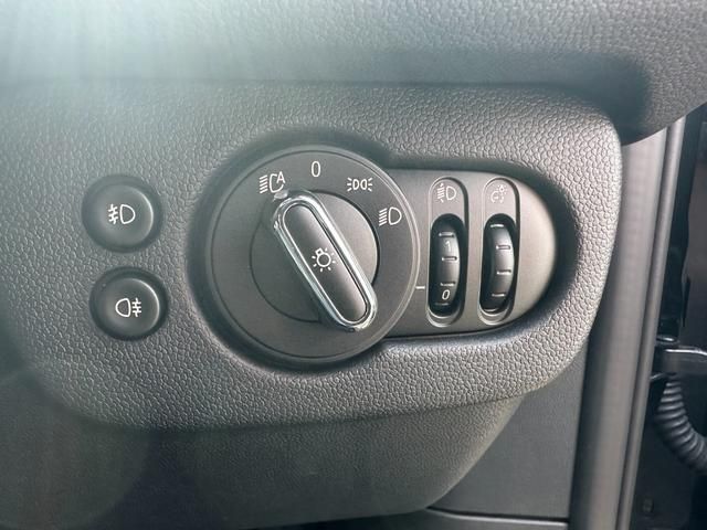 Bmw MINI 2023-04 10794-26