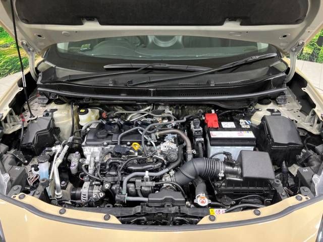 Toyota YARIS CROSS 2023-04 195691-18