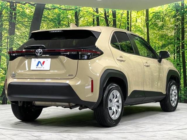 Toyota YARIS CROSS 2023-04 195691-17