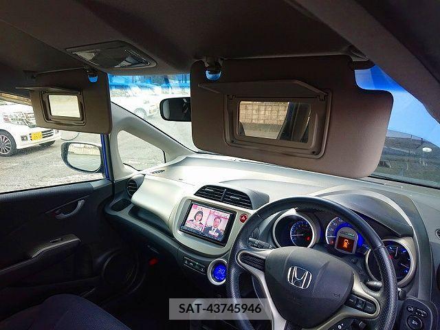 Honda FIT HYBRID 2011-12 234894-18